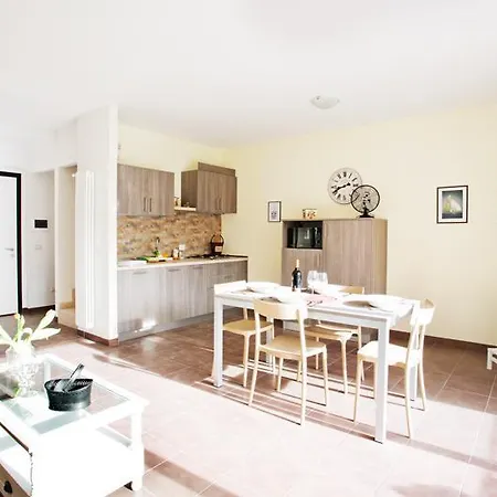 Regina Grande Terrace 公寓 *